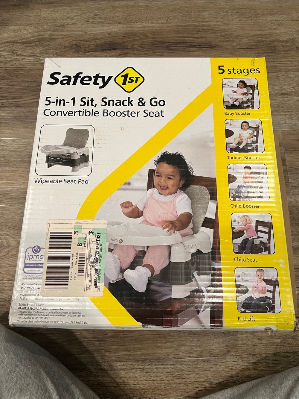 Safety 1st 5-in-1 Sit, Snack & Go Convertible Booster Seat - Gray/White. NEW!!